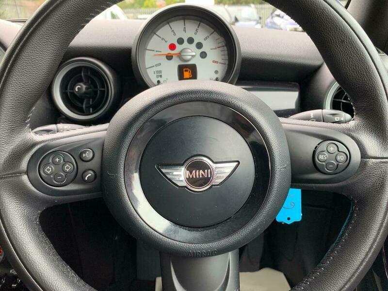 Mini Convertible Convertible 1.6 Cooper Steptronic Euro 5 2011 Black #37