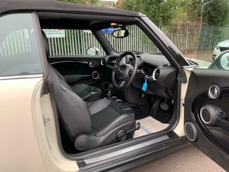 Mini Convertible Convertible 1.6 Cooper Steptronic Euro 5 2011 Black #35