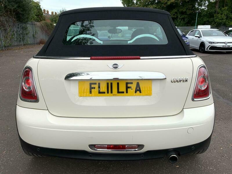Mini Convertible Convertible 1.6 Cooper Steptronic Euro 5 2011 Black #14