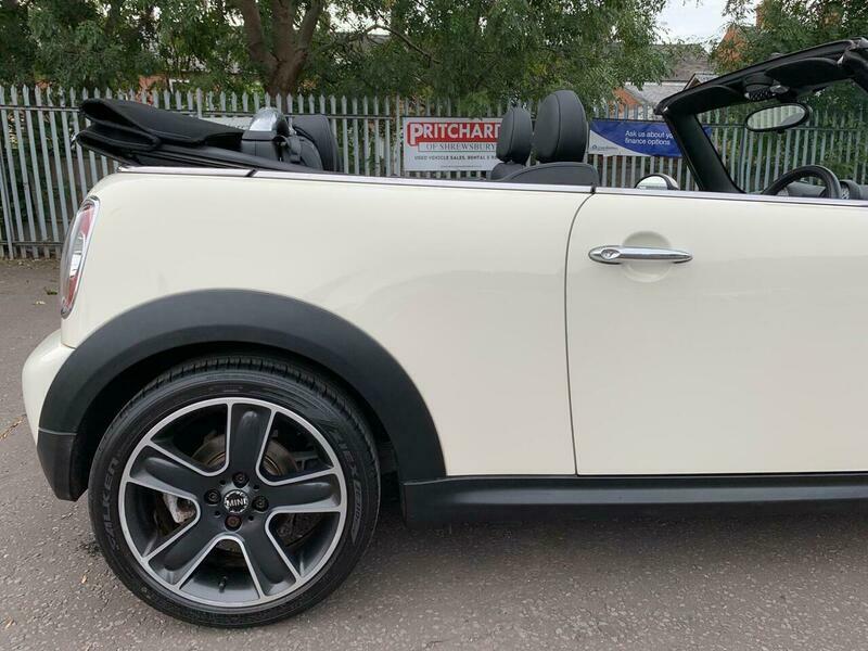 Mini Convertible Convertible 1.6 Cooper Steptronic Euro 5 2011 Black #30