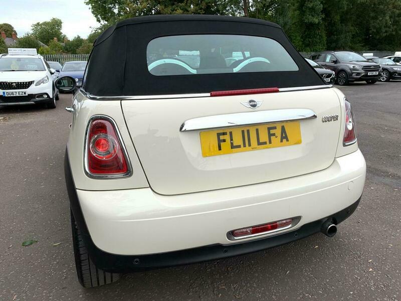 Mini Convertible Convertible 1.6 Cooper Steptronic Euro 5 2011 Black #19
