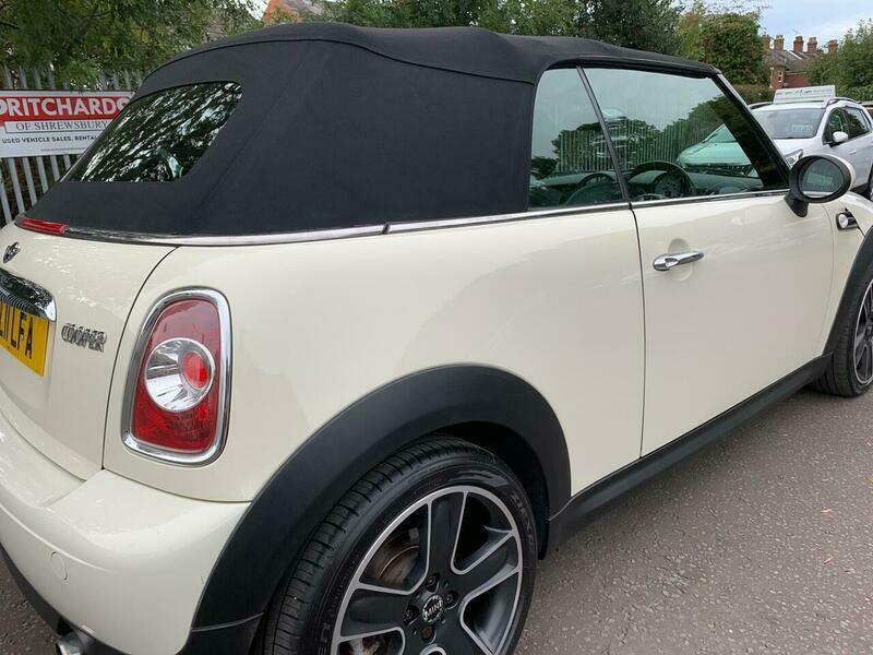 Mini Convertible Convertible 1.6 Cooper Steptronic Euro 5 2011 Black #26