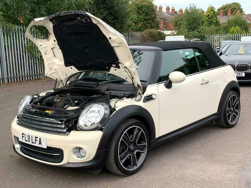 Mini Convertible Convertible 1.6 Cooper Steptronic Euro 5 2011 Black #17