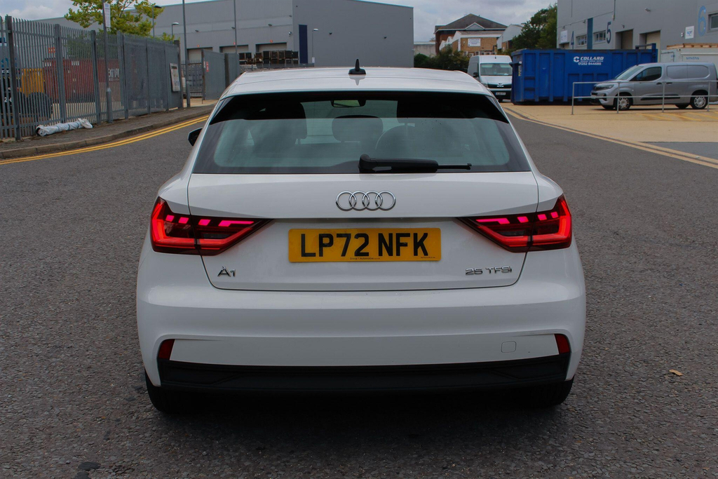 Audi A1 1.0 Tfsi 25 Technik Sportback Euro 6 Ss LP72NFK White #6