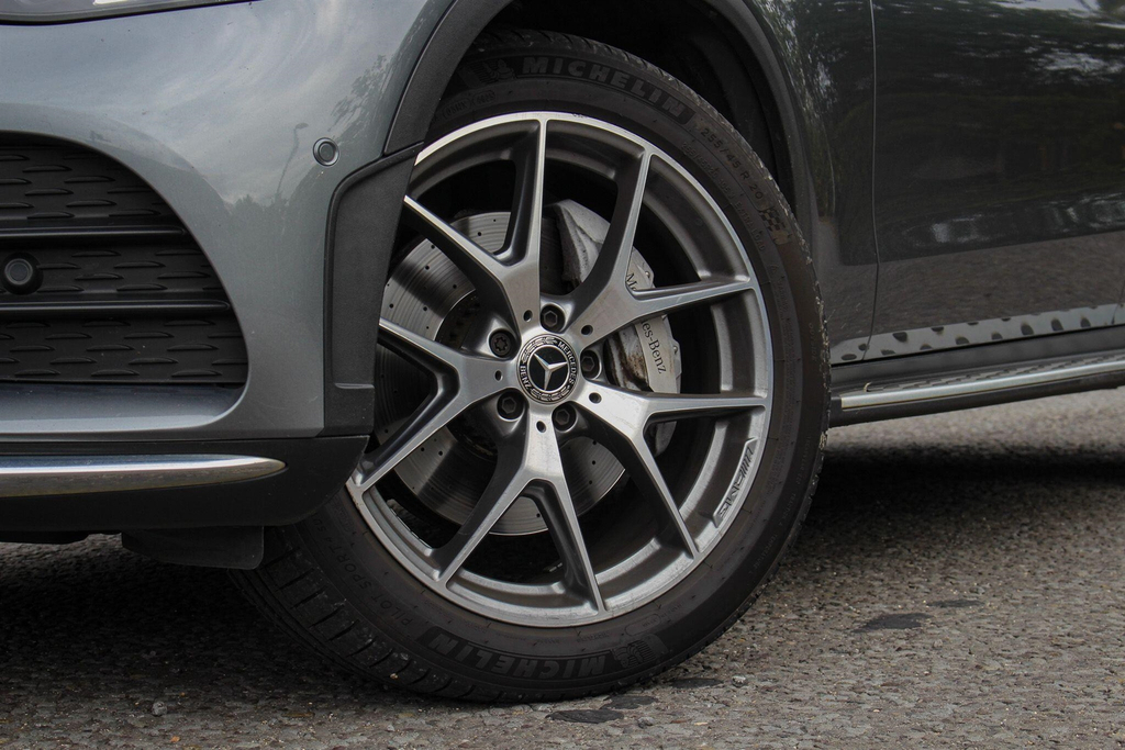 Mercedes-Benz GLC Class 2.0 D Amg Line Premium Plus G-tronic 4Matic Eur Grey #4