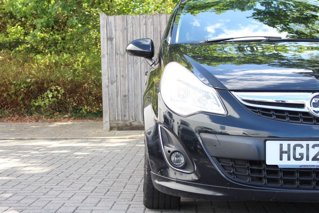 Vauxhall Corsa Corsa Se Red #18