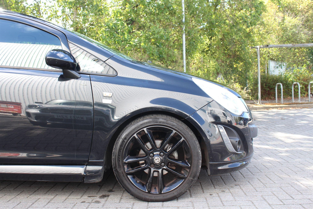 Vauxhall Corsa Corsa Se Red #14