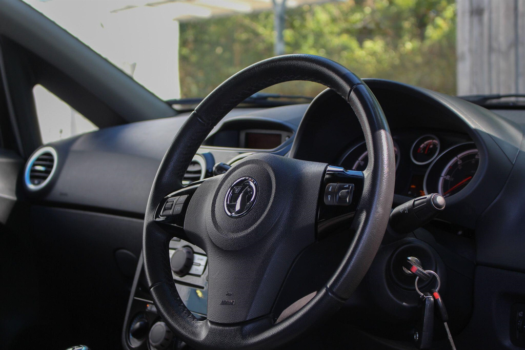 Vauxhall Corsa Corsa Se Red #38
