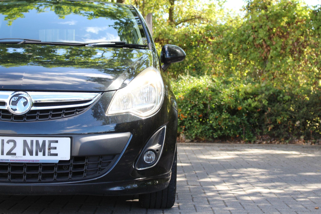 Vauxhall Corsa Corsa Se Red #19