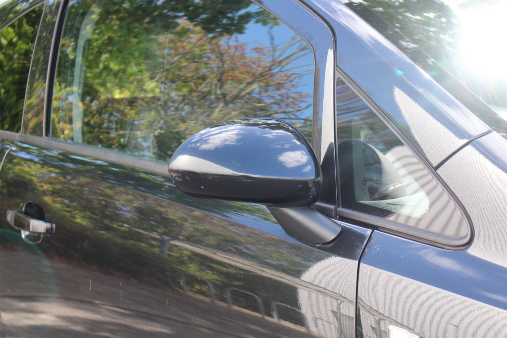 Vauxhall Corsa Corsa Se Red #16