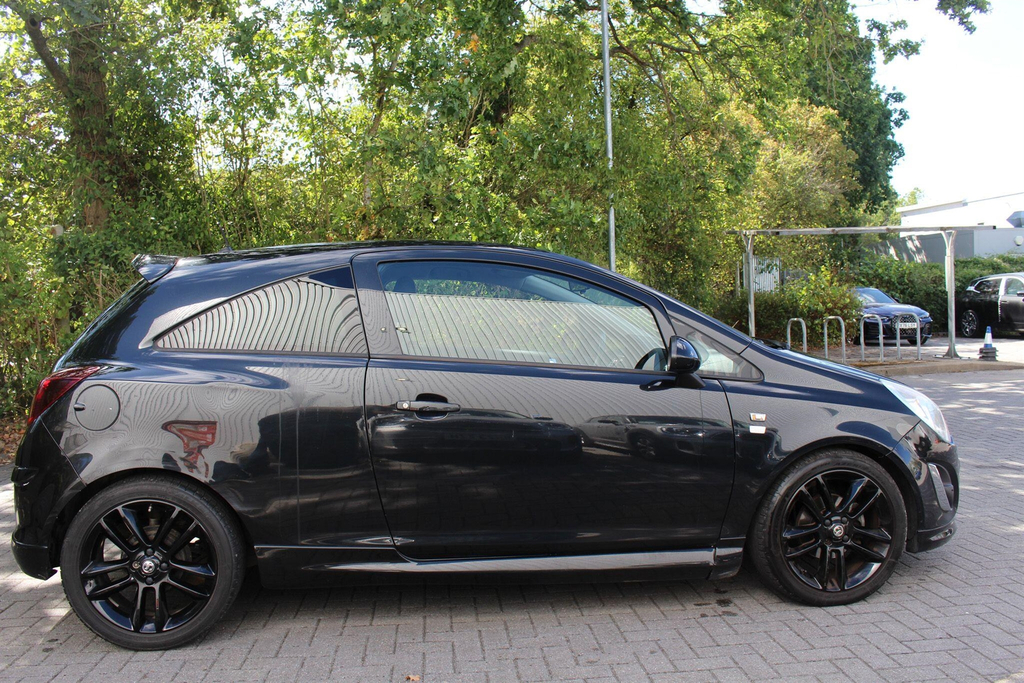 Vauxhall Corsa Corsa Se Red #12