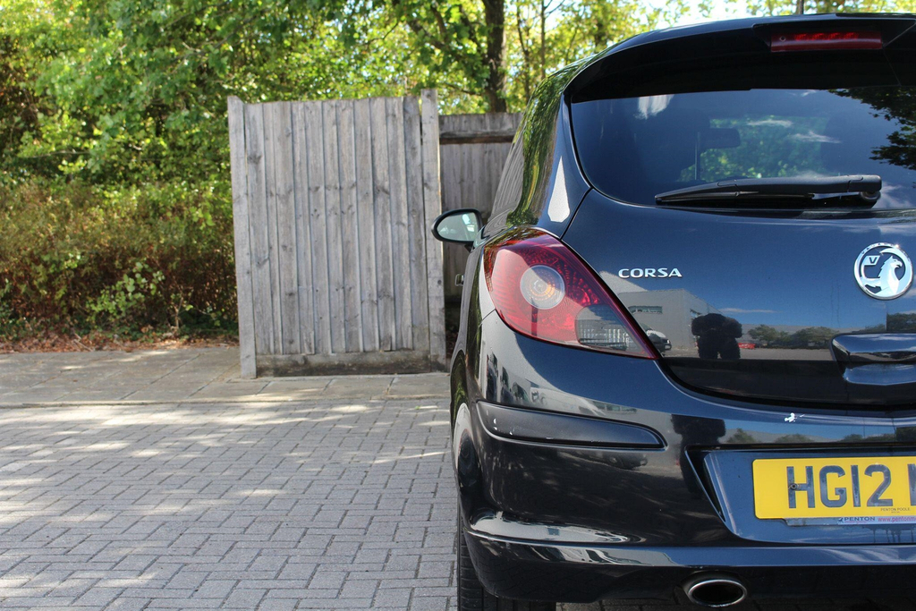 Vauxhall Corsa Corsa Se Red #8