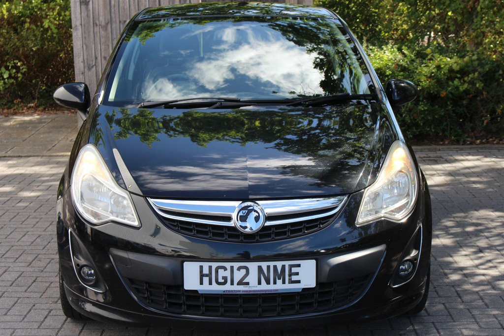 Vauxhall Corsa Corsa Se Red #17