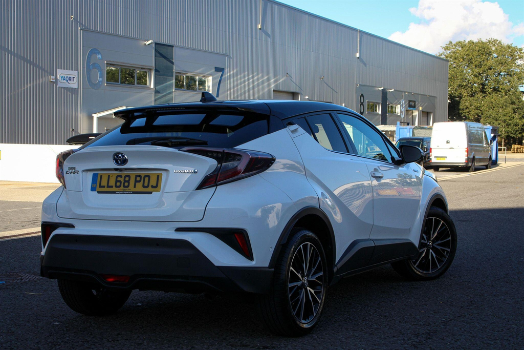 Toyota C-Hr 1.8 Vvt-h Excel Cvt Euro 6 Ss White #5