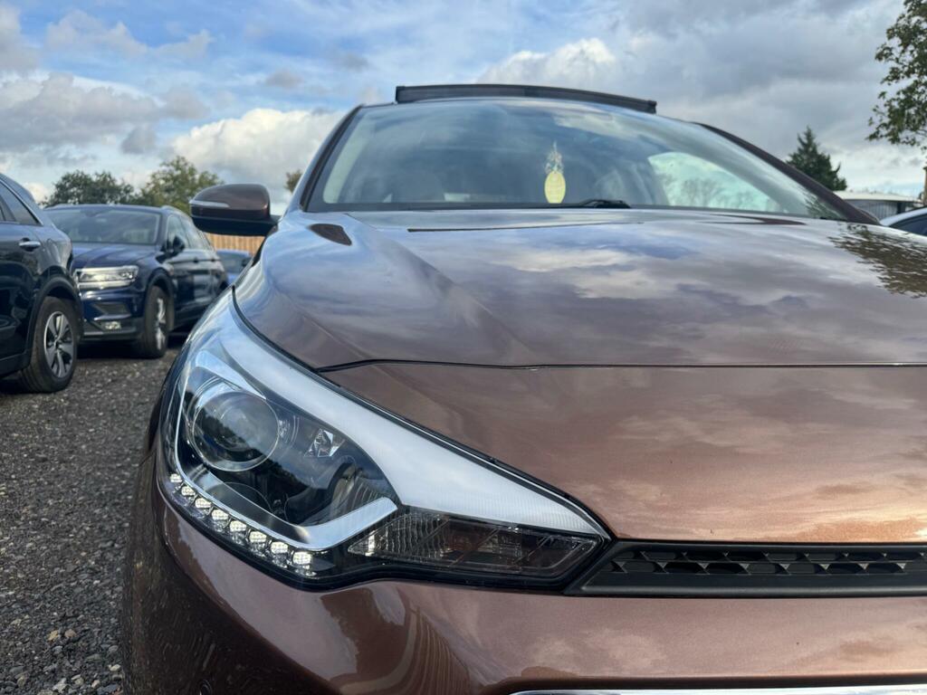 Hyundai I20 Premium Se Brown #5
