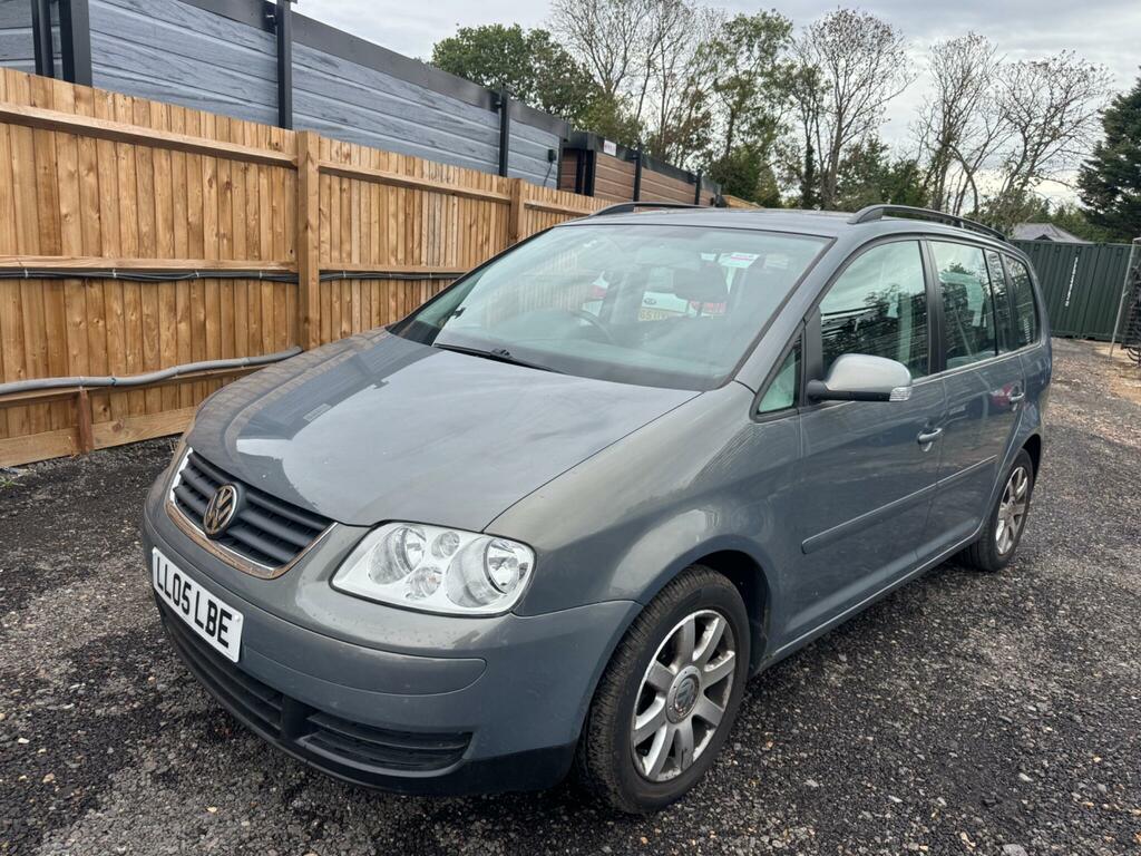 Volkswagen Touran Se Grey #4