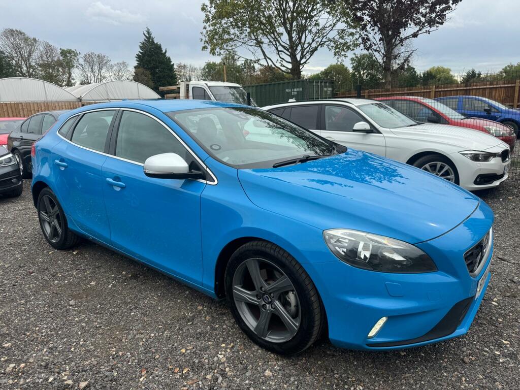 Volvo V40 R-design Blue #2