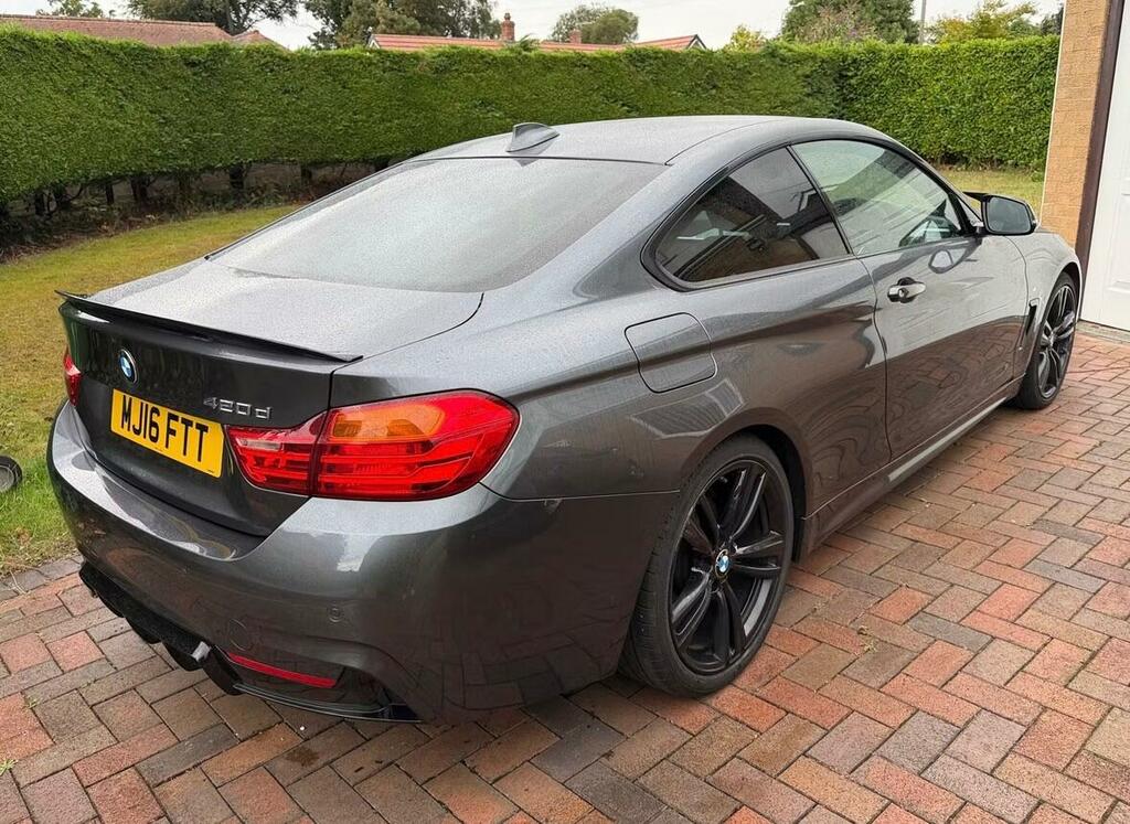 BMW 4 Series 420D M Sport Black #2