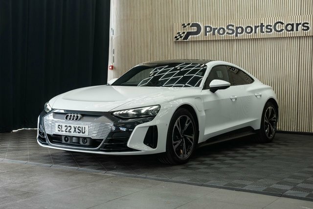 Audi E Tron GT 93.4Kwh Saloon Quattro 476 Ps White #4