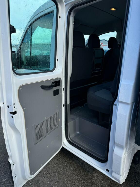 Volkswagen Crafter Mpv White #29