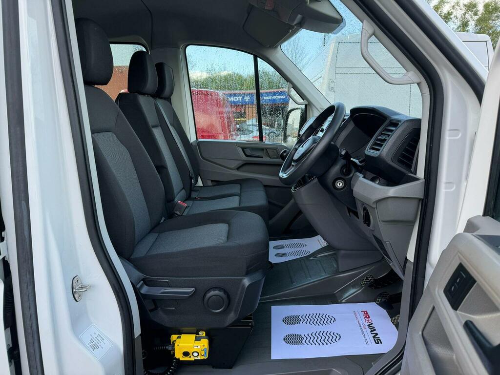 Volkswagen Crafter Mpv White #10