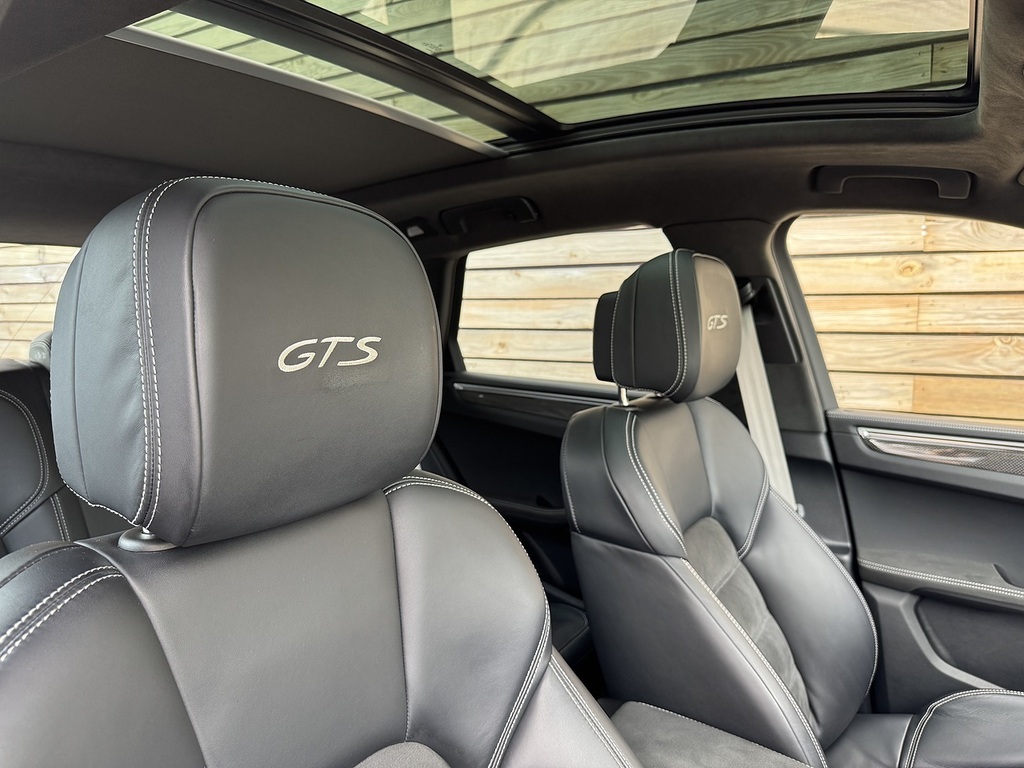 Porsche Macan 202323 T V6 Gts 18K Options Pan Roof White #3
