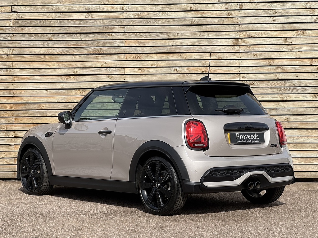 Mini Hatch 1.5 Cooper Seven Hatchback 136 Grey #22