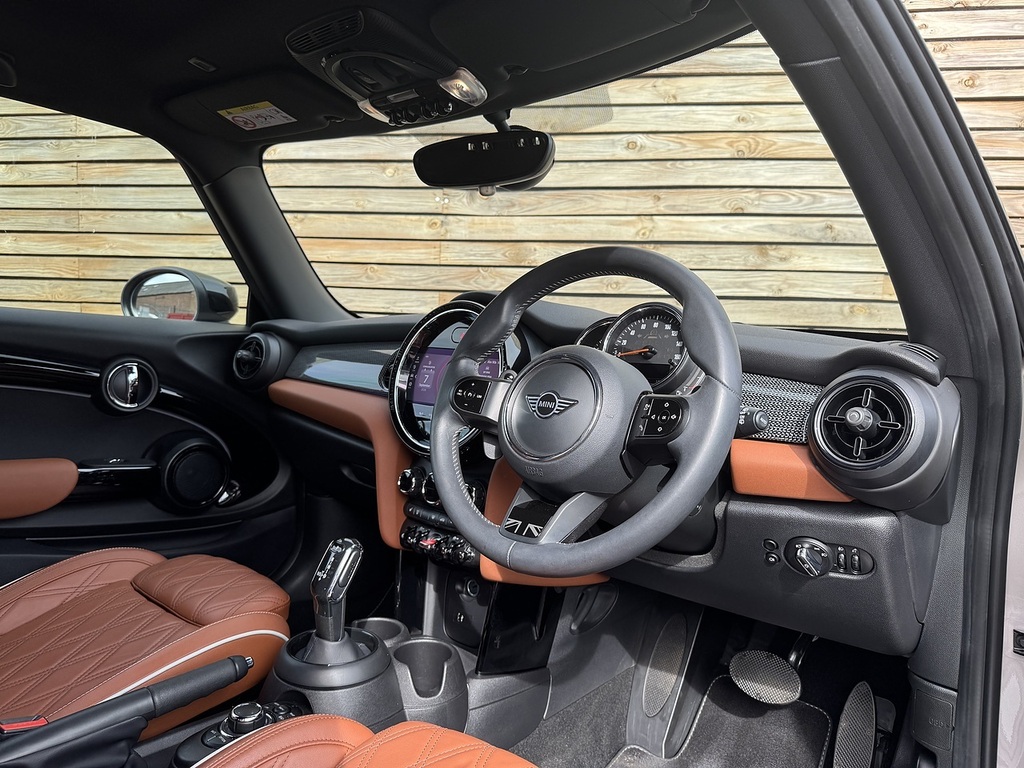 Mini Hatch 1.5 Cooper Seven Hatchback 136 Grey #6