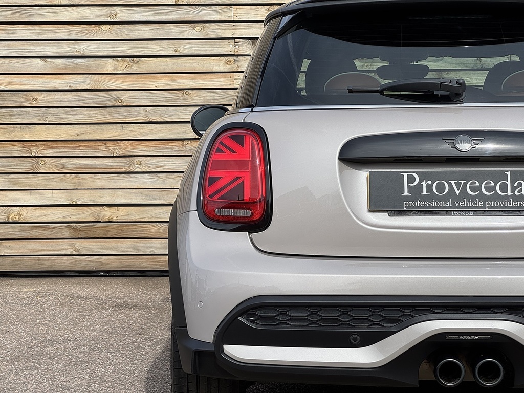 Mini Hatch 1.5 Cooper Seven Hatchback 136 Grey #9