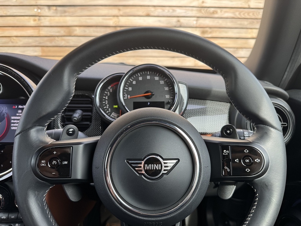 Mini Hatch 1.5 Cooper Seven Hatchback 136 Grey #16