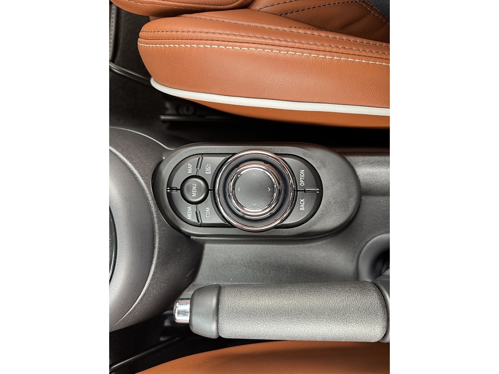 Mini Hatch 1.5 Cooper Seven Hatchback 136 Grey #21