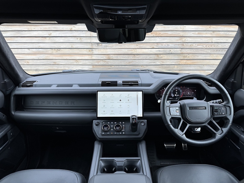 Land Rover Defender 110 Silver #17