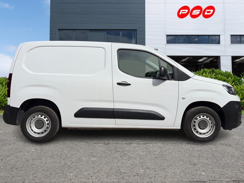 Citroen Berlingo Diesel White #8
