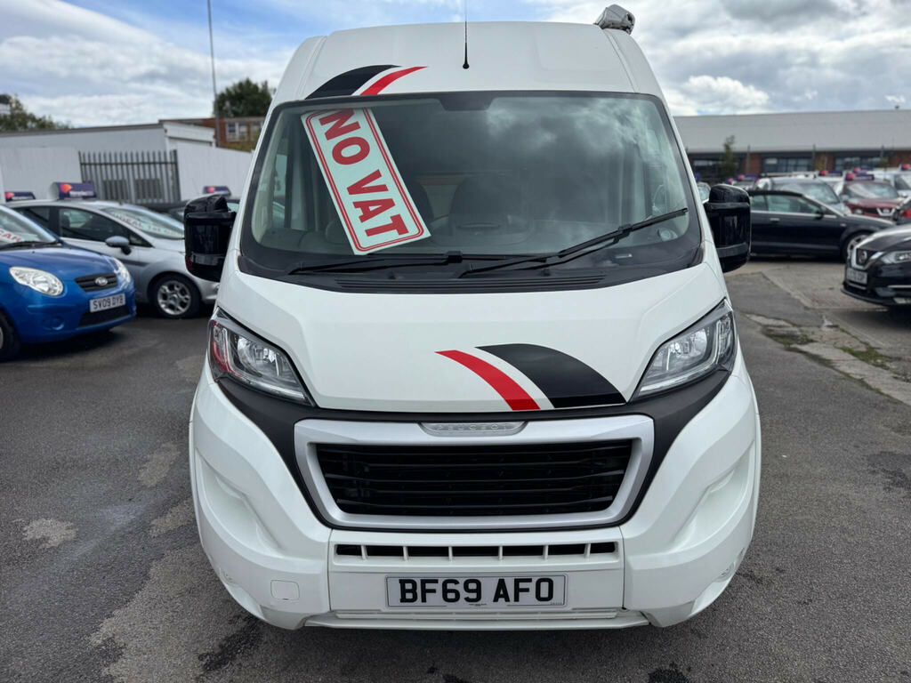 Peugeot Boxer 2.2 Bluehdi 335 Professional Camper Van White #4