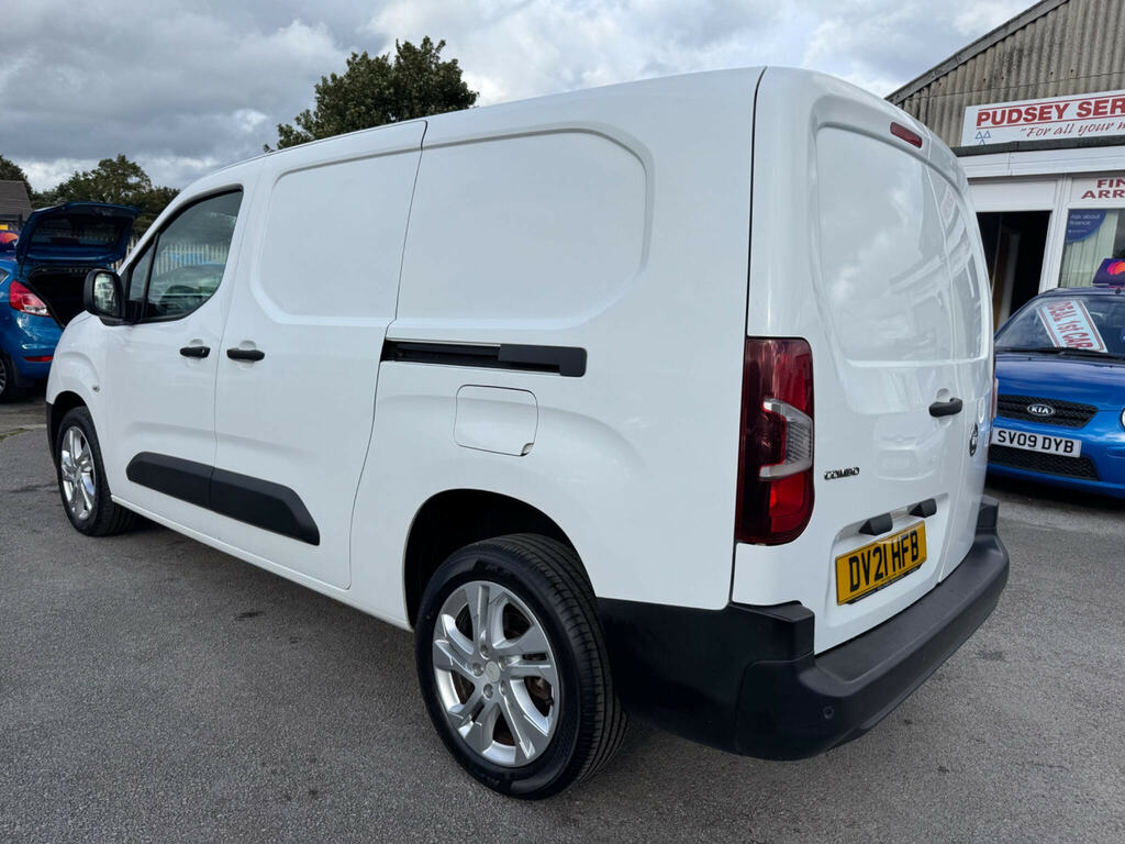 Vauxhall Combo 1.5 Turbo D 2300 Dynamic L2 H1 Euro 6 White #5