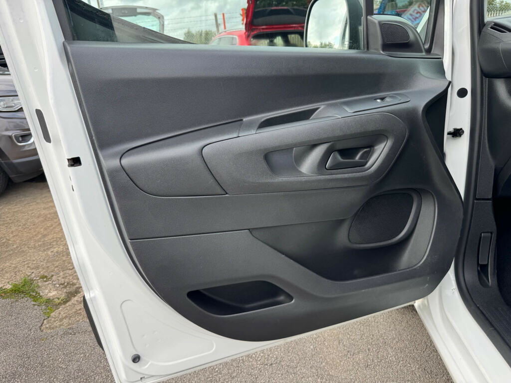 Vauxhall Combo Panel Van 1.5 Turbo D 2300 Sportive L1 H1 Euro 6 4 Black #20