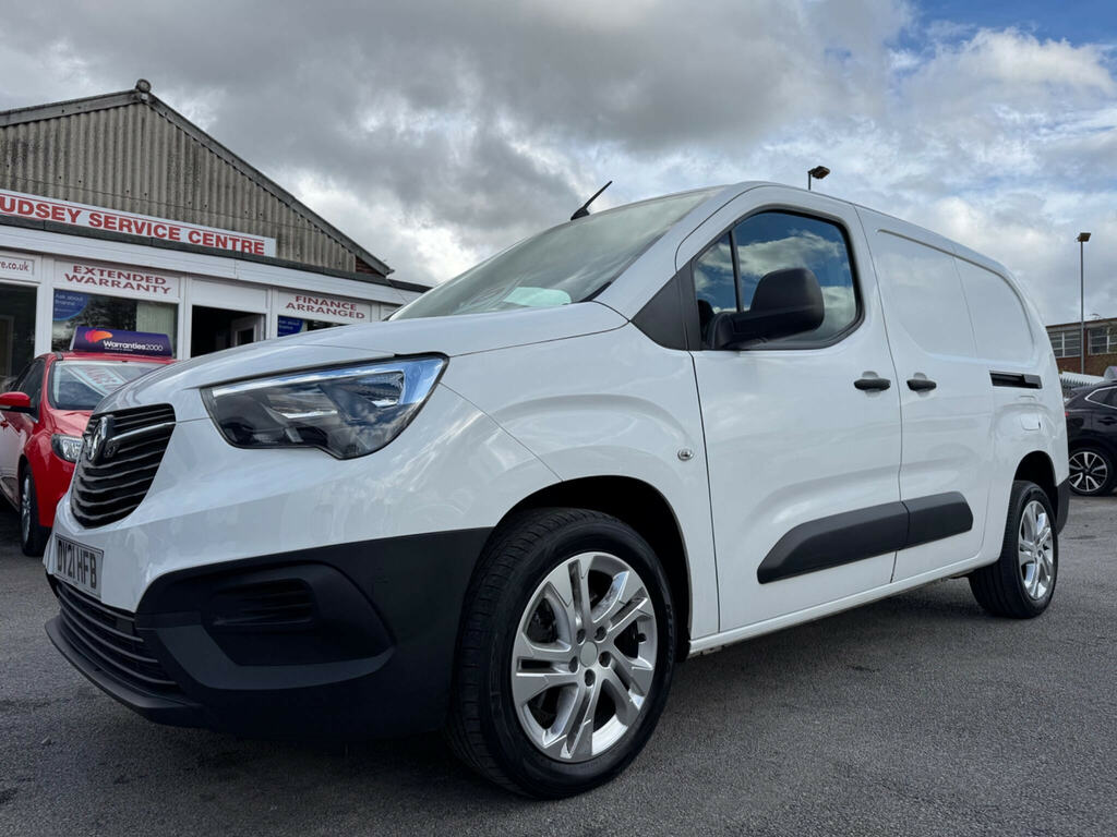 Vauxhall Combo 1.5 Turbo D 2300 Dynamic L2 H1 Euro 6 White #3