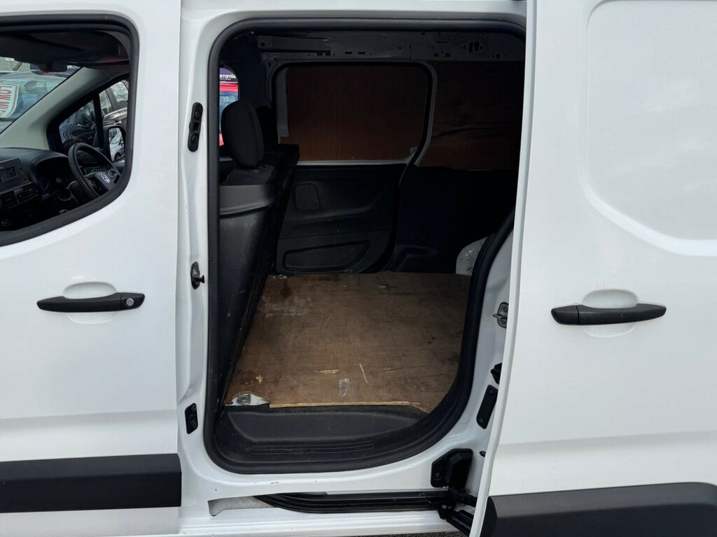 Vauxhall Combo Panel Van 1.5 Turbo D 2300 Sportive L1 H1 Euro 6 4 Black #25