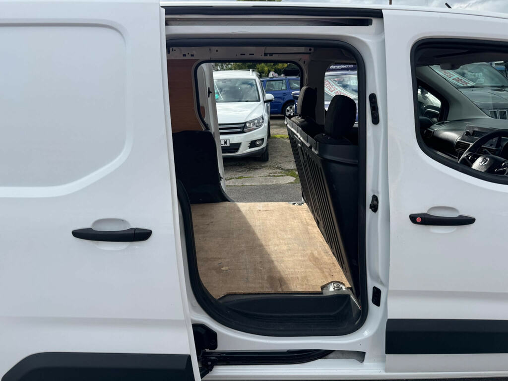 Vauxhall Combo Panel Van 1.5 Turbo D 2300 Sportive L1 H1 Euro 6 4 Black #15