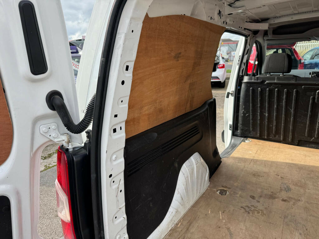 Vauxhall Combo Panel Van 1.5 Turbo D 2300 Sportive L1 H1 Euro 6 4 Black #33