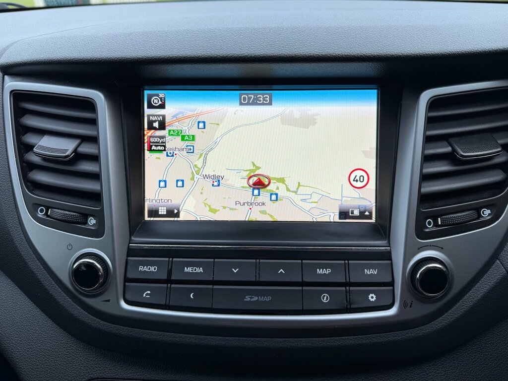 Hyundai Tucson 1.7 Crdi Blue Drive Premium Suv Black #5