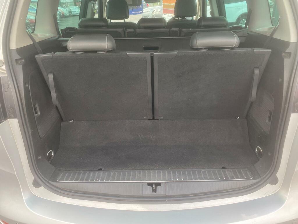 Vauxhall Zafira Tourer Tech Line Red #36