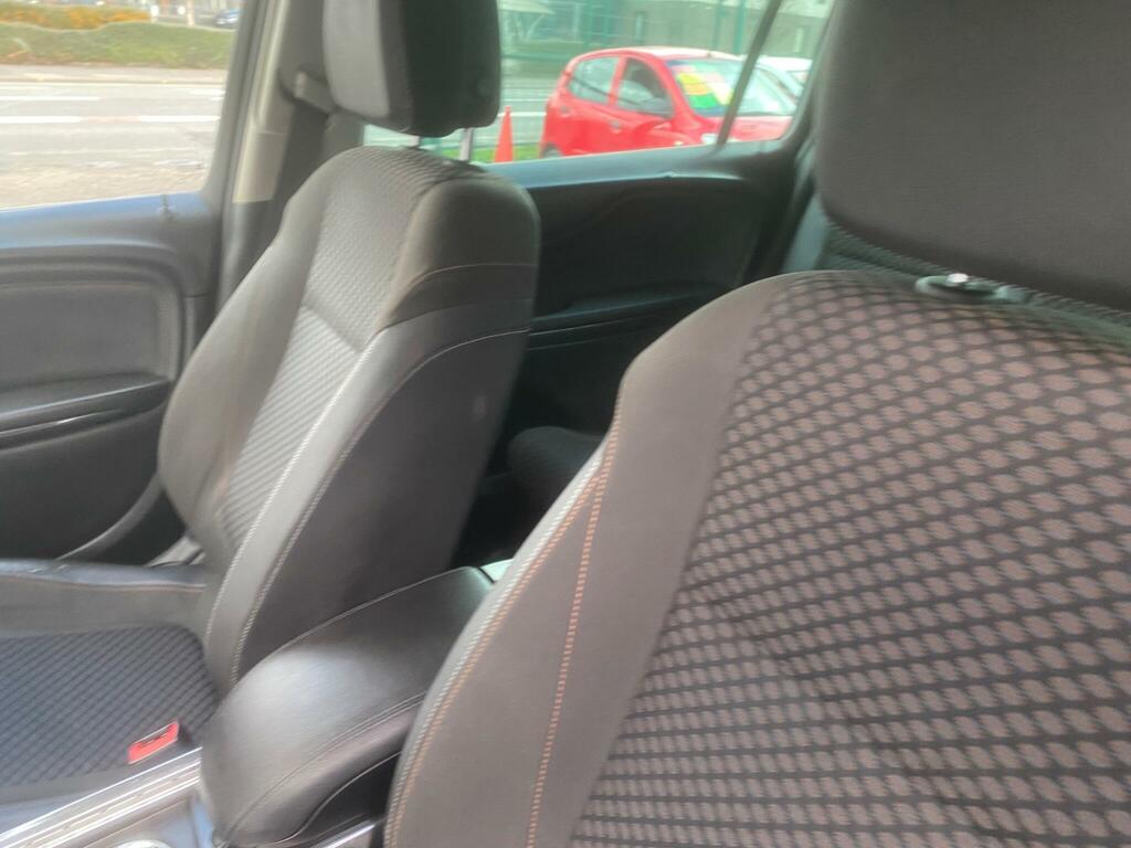 Vauxhall Zafira Tourer Tech Line Red #39