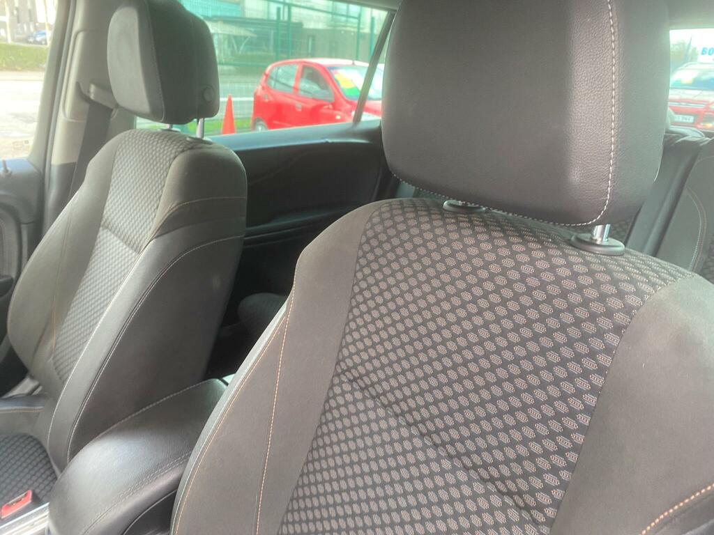 Vauxhall Zafira Tourer Tech Line Red #21