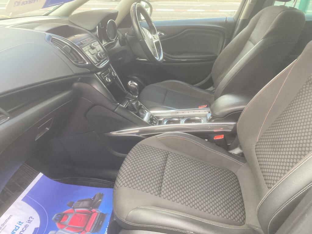Vauxhall Zafira Tourer Tech Line Red #40