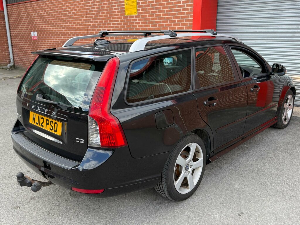 Volvo V50 R-design Black #35