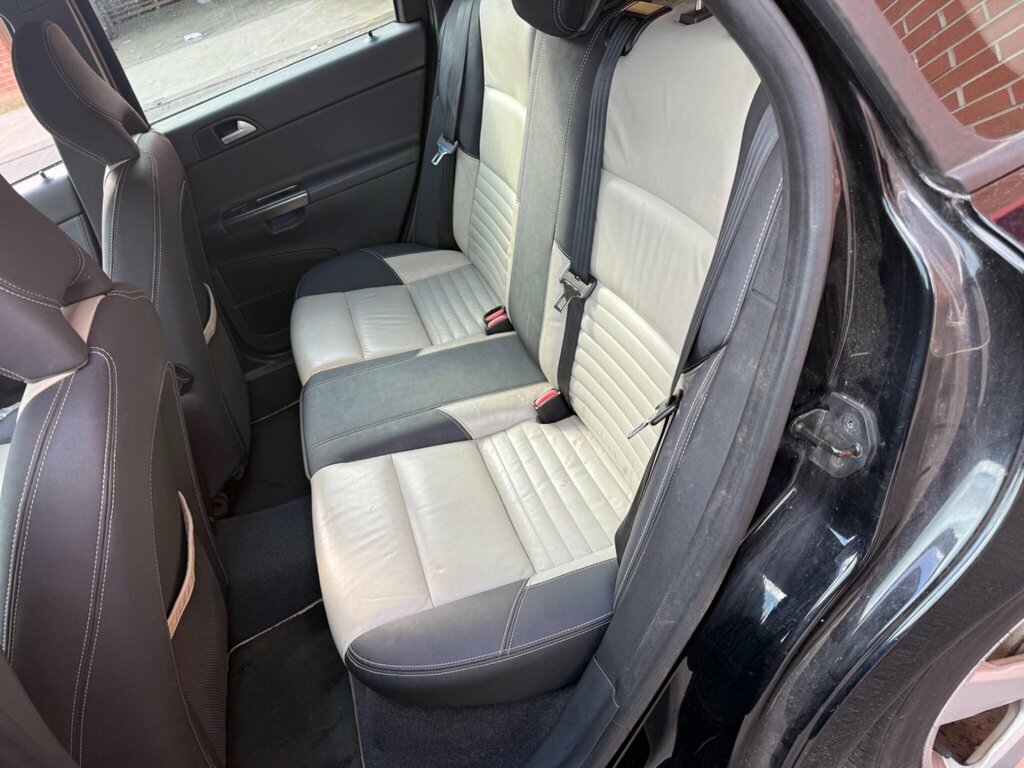 Volvo V50 R-design Black #27