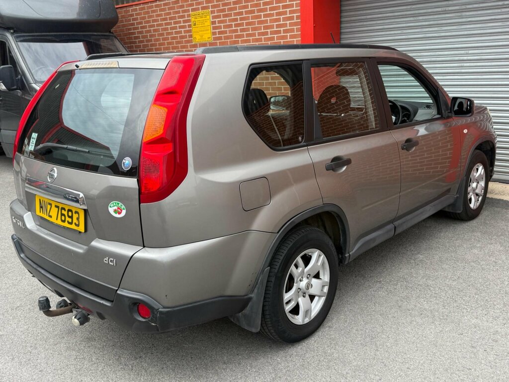 Nissan X-Trail Acenta Black #32