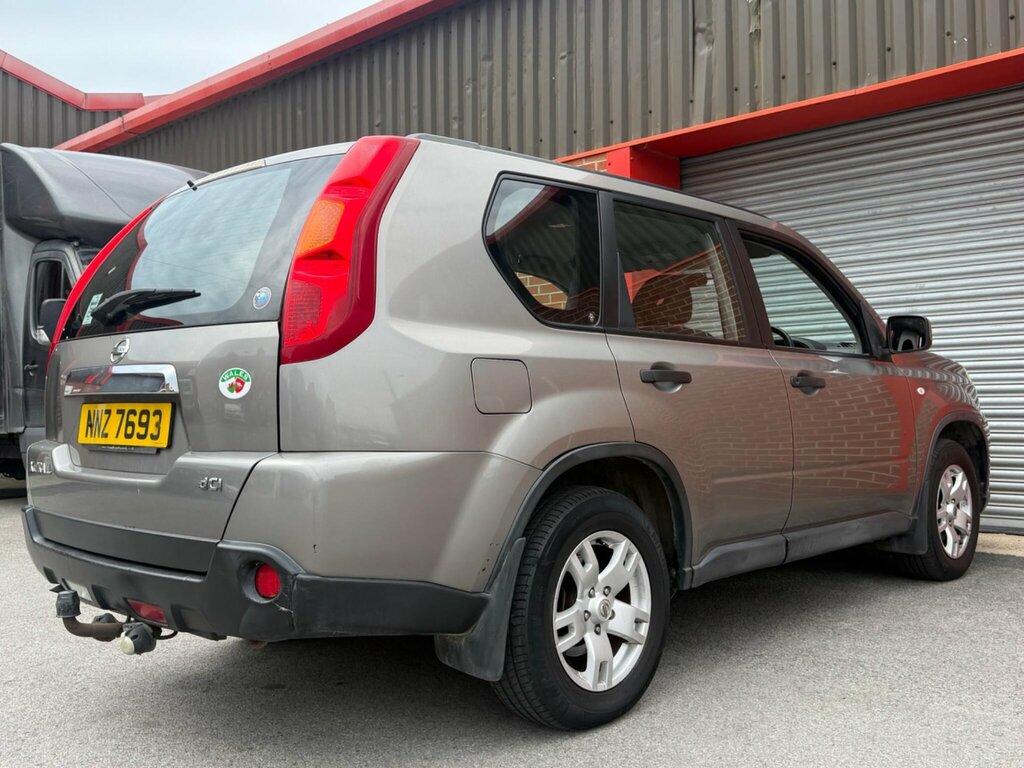 Nissan X-Trail Acenta Black #31