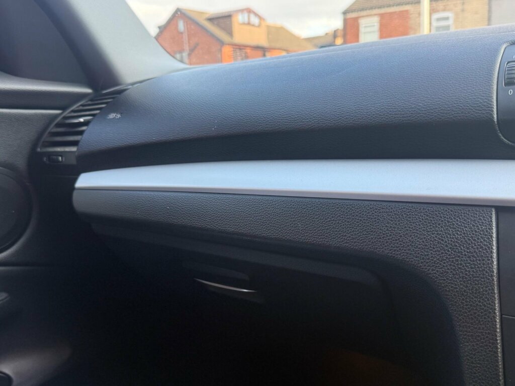 BMW 1 Series 118D M Sport Black #19
